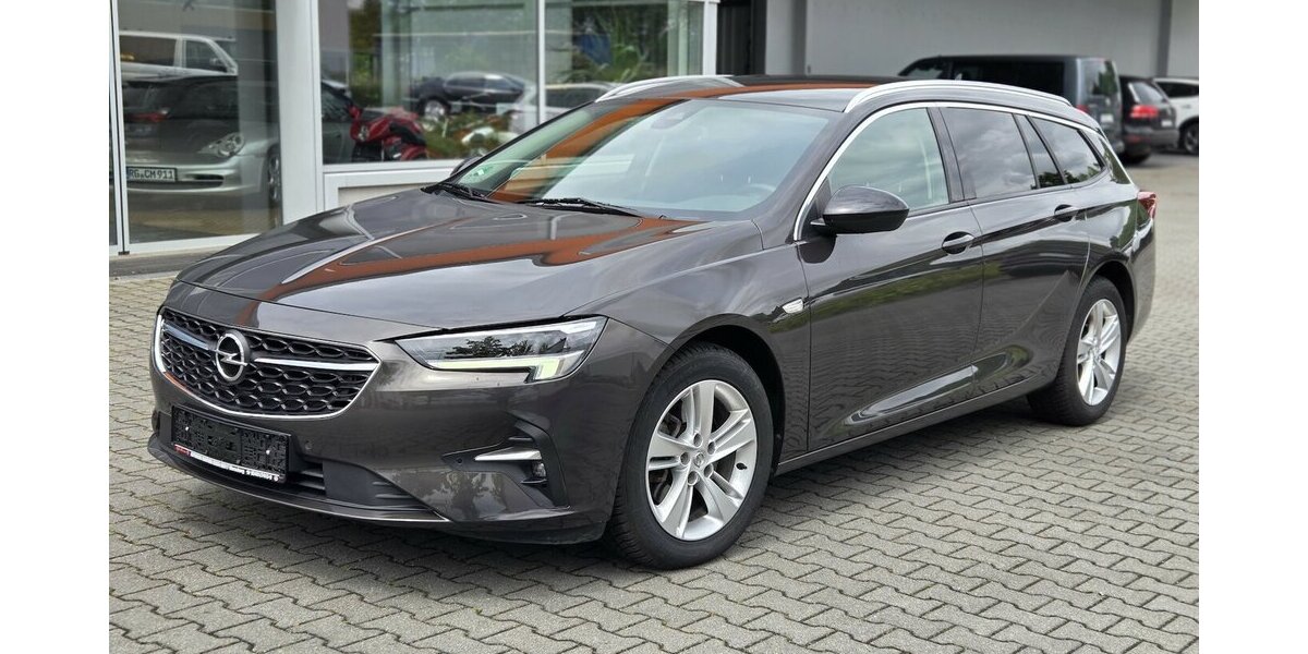 Opel Insignia Sports Tourer Elegance 47.149 km 14.600 &euro; Wilsdruff 01723