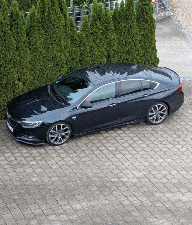 Opel Insignia 104.000 km 14.200 € Schwindegg 84419