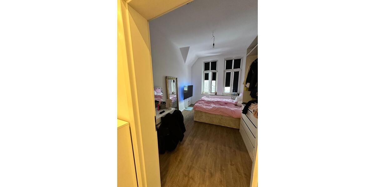 Dachgeschoßwohnung Hannover Döhren-Wülfel - 3 Zimmer, 82 m&sup2;, 1.107&euro; | Angebot:25012444