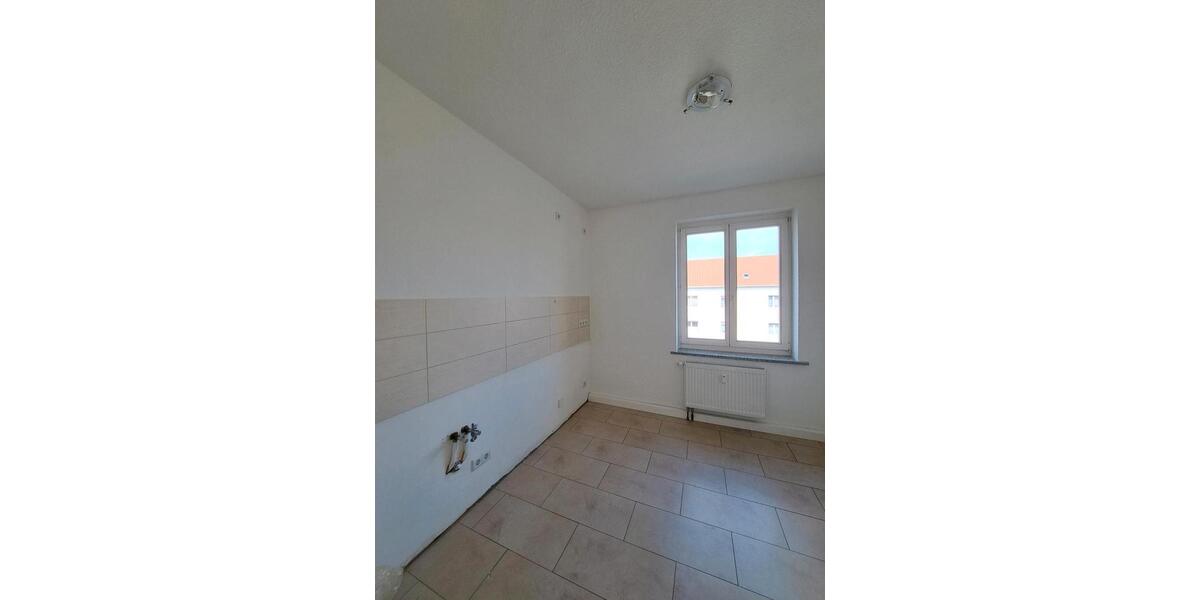 Etagenwohnung Hohenmölsen - 2 Zimmer, 54 m&sup2;, 47.500&euro; | Angebot:26115066