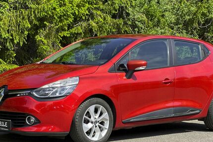 Renault Clio 99.320 km 6.490 &euro; Heidenau 01809