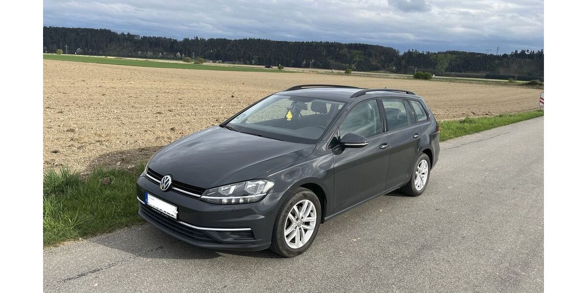 VW Golf 241.500 km 7.500 &euro; Gars 83536