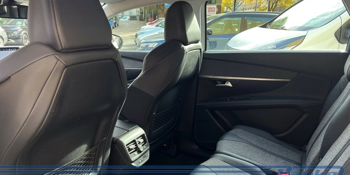 Peugeot 5008 Allure*F+R-Cam*7-Sitz*digital*SHZ*Navi* 157.316 km 13.790 &euro; Berlin 13187