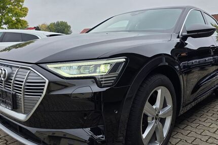 Audi e-tron 34.926 km 33.900 € Ichenhausen 89335