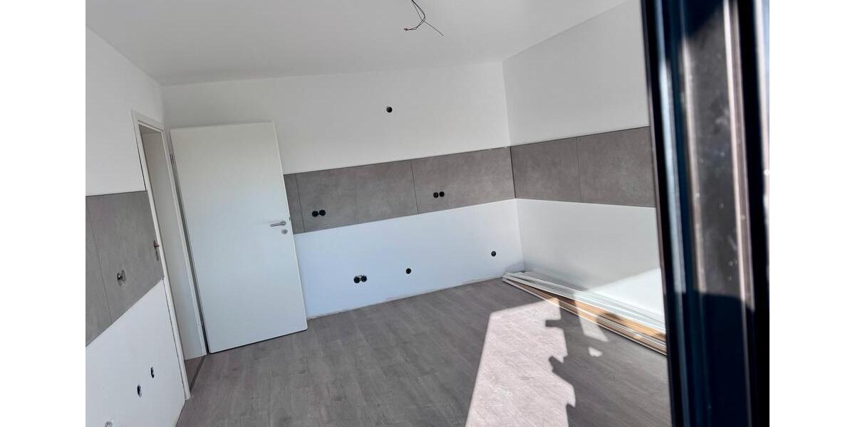 Etagenwohnung Hockenheim - 4 Zimmer, 110 m&sup2;, 1.350&euro; | Angebot:26681908