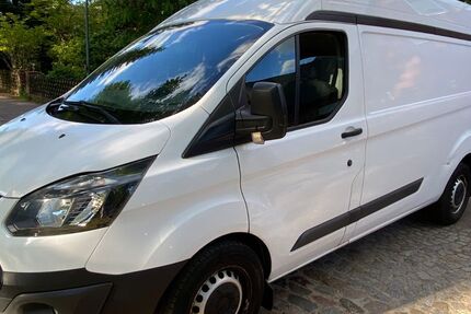 Ford Transit Custom 135.305 km 13.900 &euro; Hamburg 22149