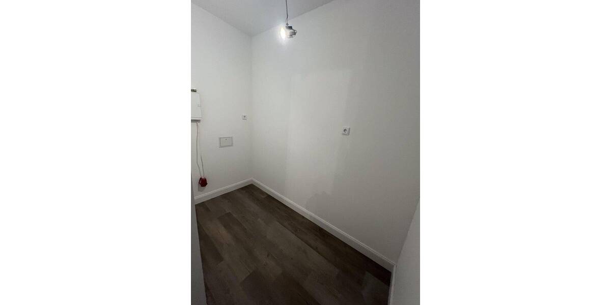 Mehrfamilienhaus, Wohnhaus Mutterstadt - 8 Zimmer, 250 m&sup2;, 770.000&euro; | Angebot:25659282