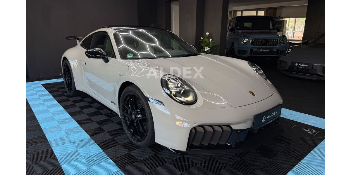 Porsche 992 8.511 km 204.911 &euro; Bad Arolsen 34454