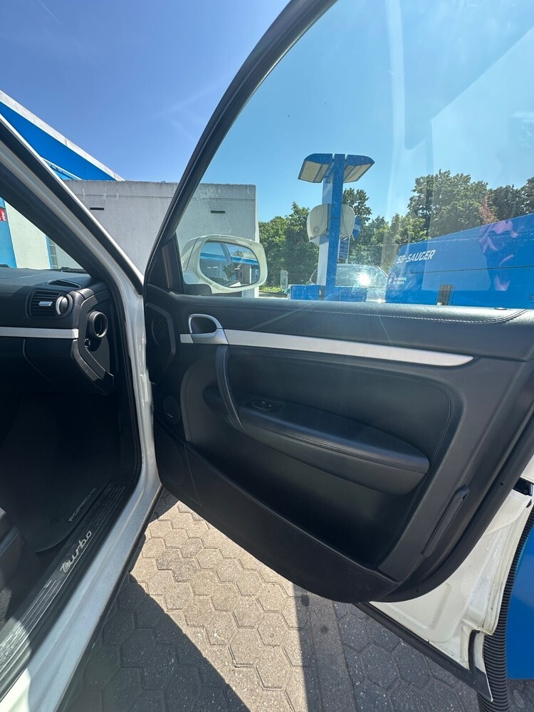 Porsche Cayenne 162.479 km 14.900 € Leipzig 04109