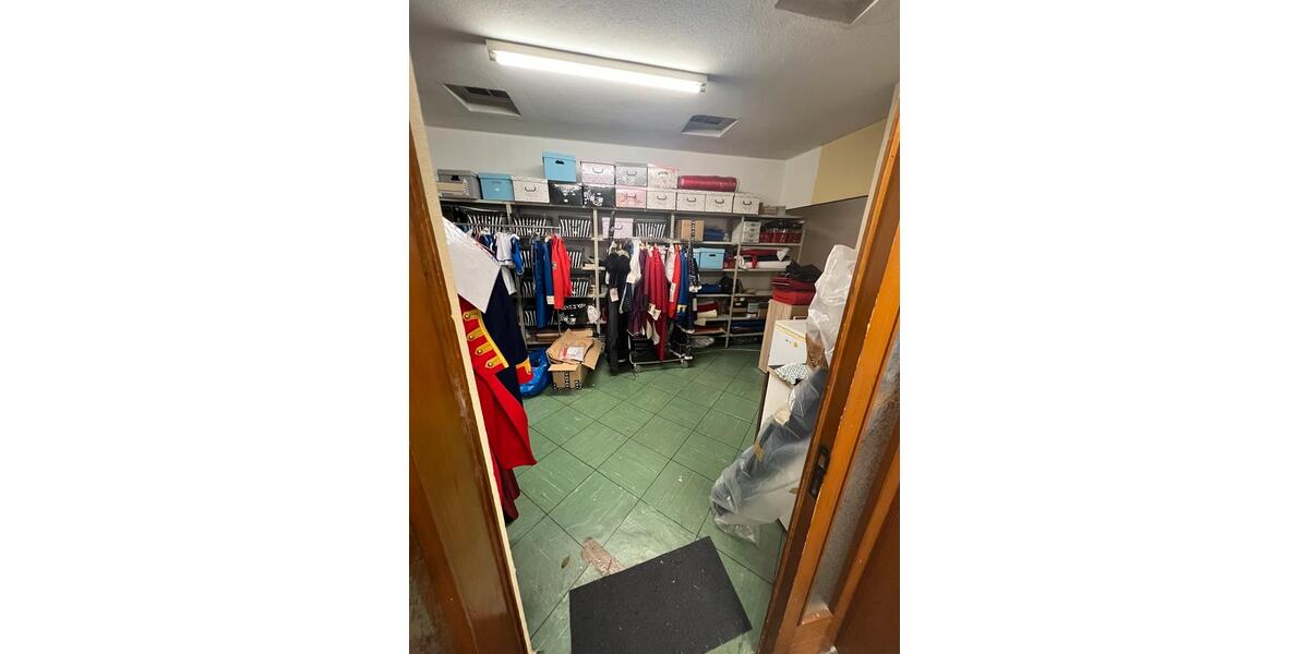 Ladenlokal mit Wohnmöglichkeit in Königswinter-Oberpleis zimmer