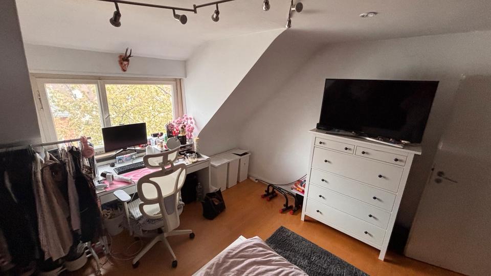 Wohnen auf Zeit Stuttgart Bad Cannstatt - 3 Zimmer, 81 m&sup2;, 481&euro; | Angebot:26386861