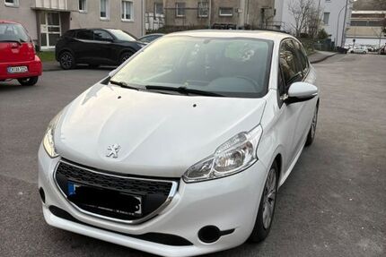 Peugeot 208 111.000 km 2.999 &euro; Gevelsberg 58285