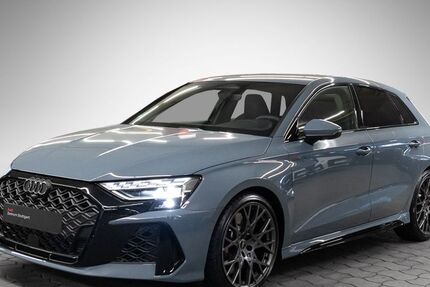Audi RS3 9.999 km 61.860 &euro; Stuttgart 70563