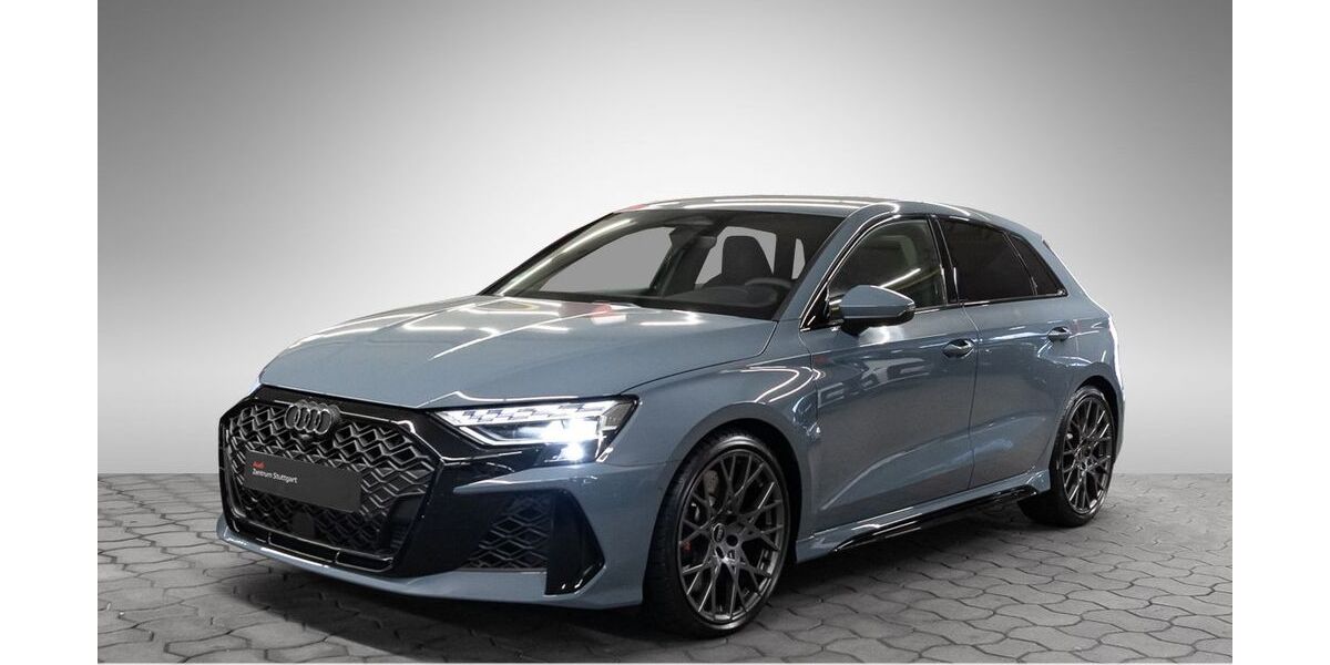 Audi RS3 9.999 km 61.860 &euro; Stuttgart 70563