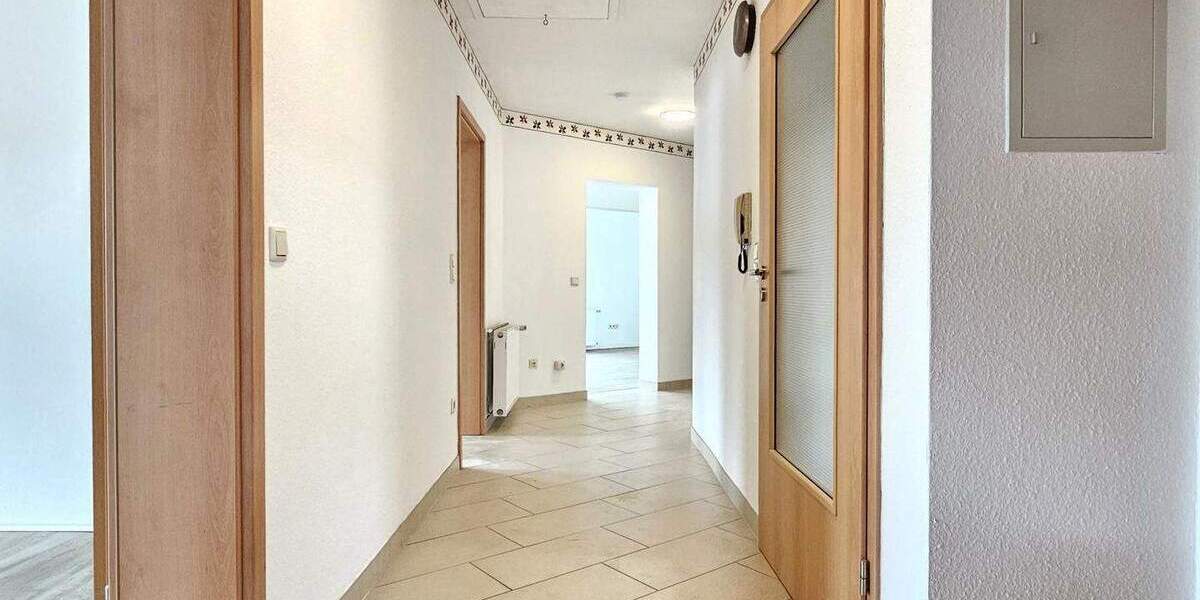 Etagenwohnung Rödental Oeslau - 4 Zimmer, 107 m&sup2;, 262.000&euro; | Angebot:25707203