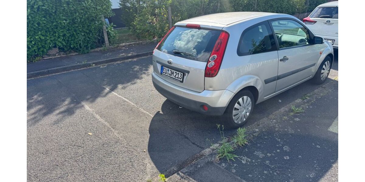 Ford Fiesta 233.000 km 780 &euro; Mechernich 53894