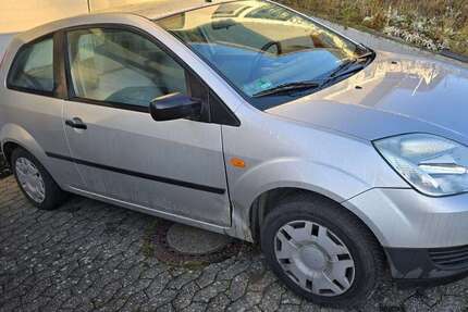 Ford Fiesta 184.380 km 450 &euro; Königsfeld 53426