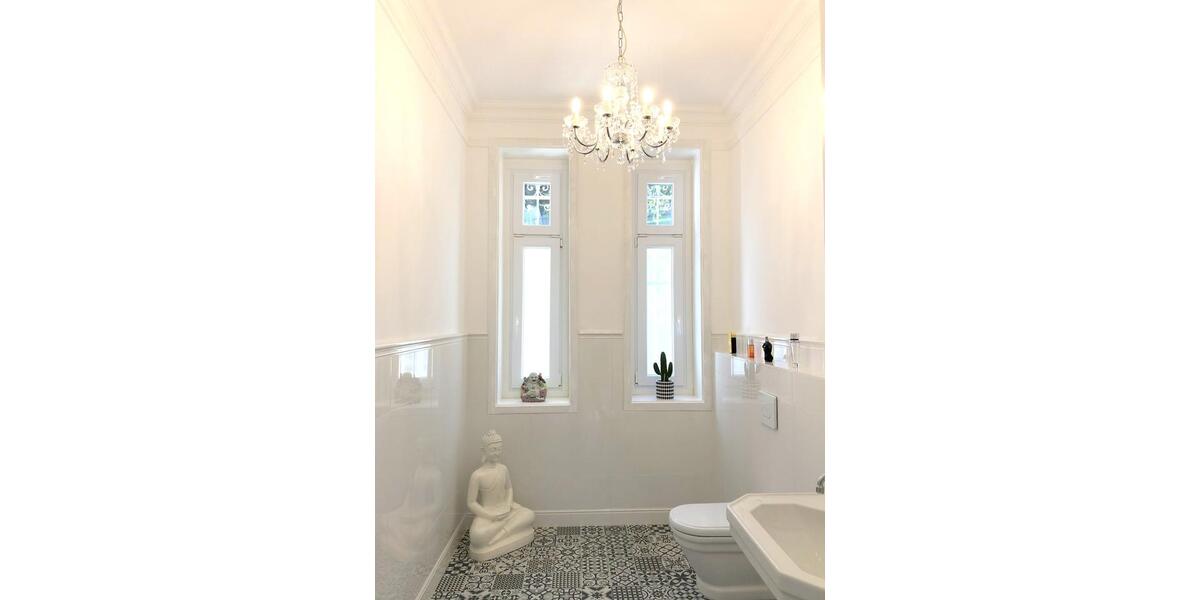 Villa Holzkirchen - 18 Zimmer, 600 m&sup2;, 1.250.000&euro; | Angebot:26960651