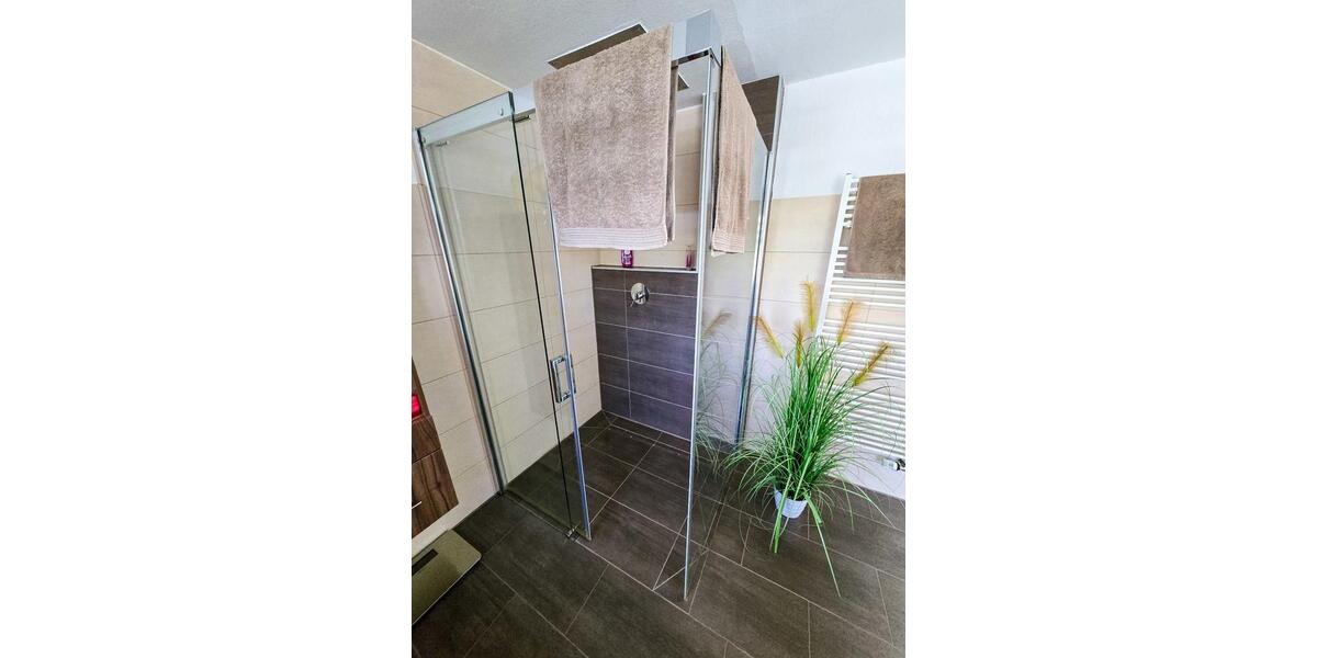 Reihenhaus Salzgitter - 3 Zimmer, 94 m&sup2;, 280.000&euro; | Angebot:26712443