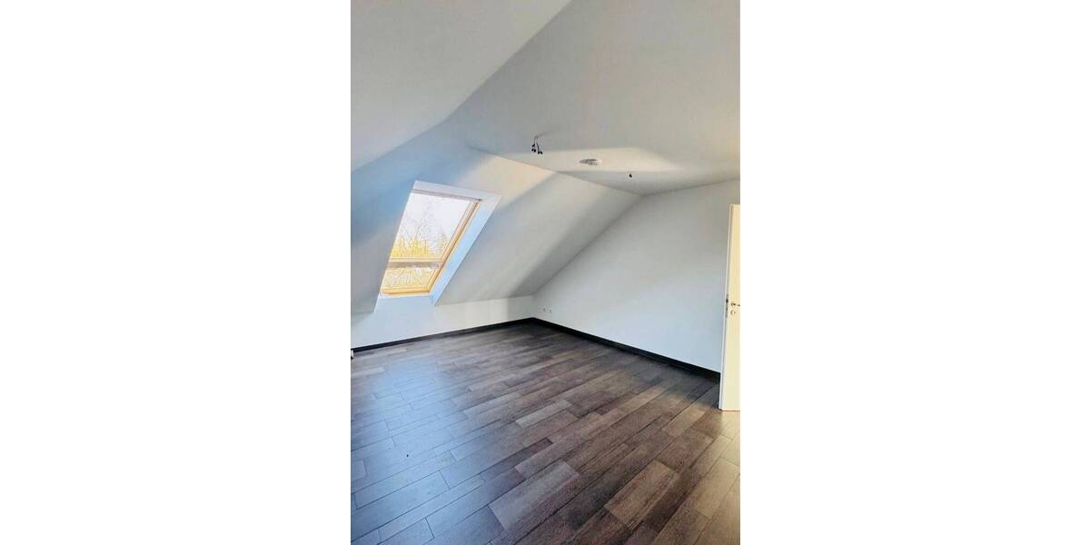 Etagenwohnung Euskirchen Innenstadt - 4 Zimmer, 134 m&sup2;, 395.000&euro; | Angebot:26343725