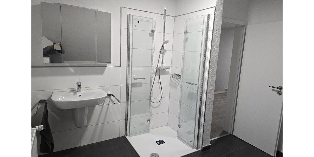 2-Familienhaus in ruhiger Sackgassenlage mit separaten Eingängen 6 zimmer