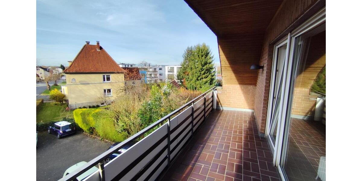 Dachgeschoßwohnung Oerlinghausen - 3 Zimmer, 108 m&sup2;, 800&euro; | Angebot:24454347