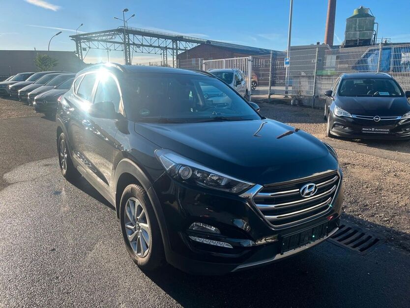 Hyundai TUCSON 180.000 km 8.950 € Mönchengladbach 41238