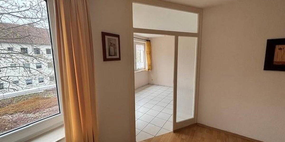 Etagenwohnung Riesa Pausitzer Delle - 4 Zimmer, 94 m&sup2;, 108.000&euro; | Angebot:26065097