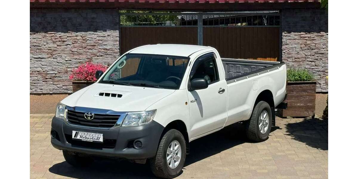 Toyota Hilux 207.841 km 17.900 &euro; Salzatal OT Höhnstedt 06198