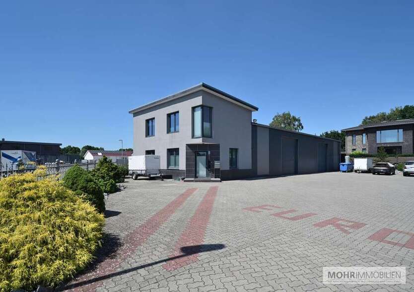 Büro in Hatten Sandkrug 3.750 € 120 m²