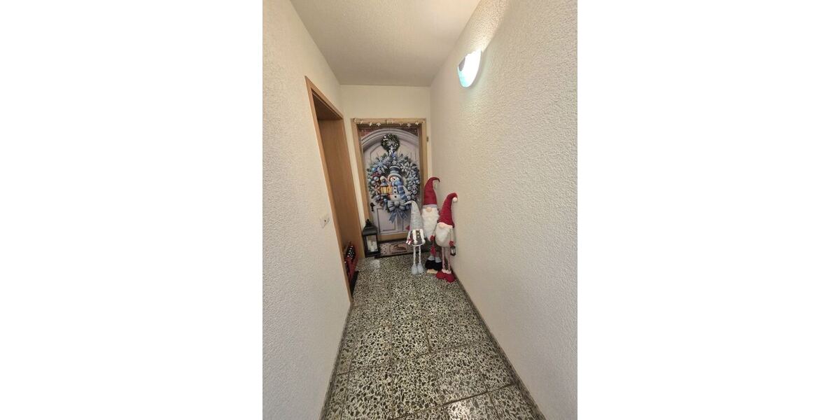 Attraktive 3-Zimmer-Eigentumswohnung mit Balkon und Garage! Ideal für Kapitalanleger! - Erdgeschoßwohnung Limbach-Oberfrohna Oberfrohna | Angebot:24192780