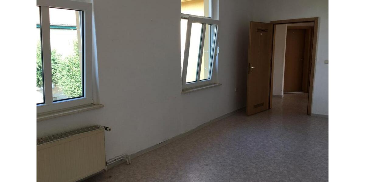 Etagenwohnung Ballenstedt - 3 Zimmer, 80 m&sup2;, 400&euro; | Angebot:26235243