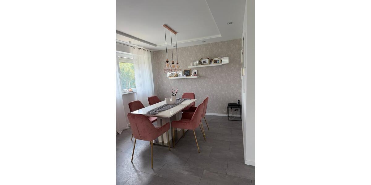Etagenwohnung Montabaur - 3.5 Zimmer, 84 m&sup2;, 285.000&euro; | Angebot:27063829