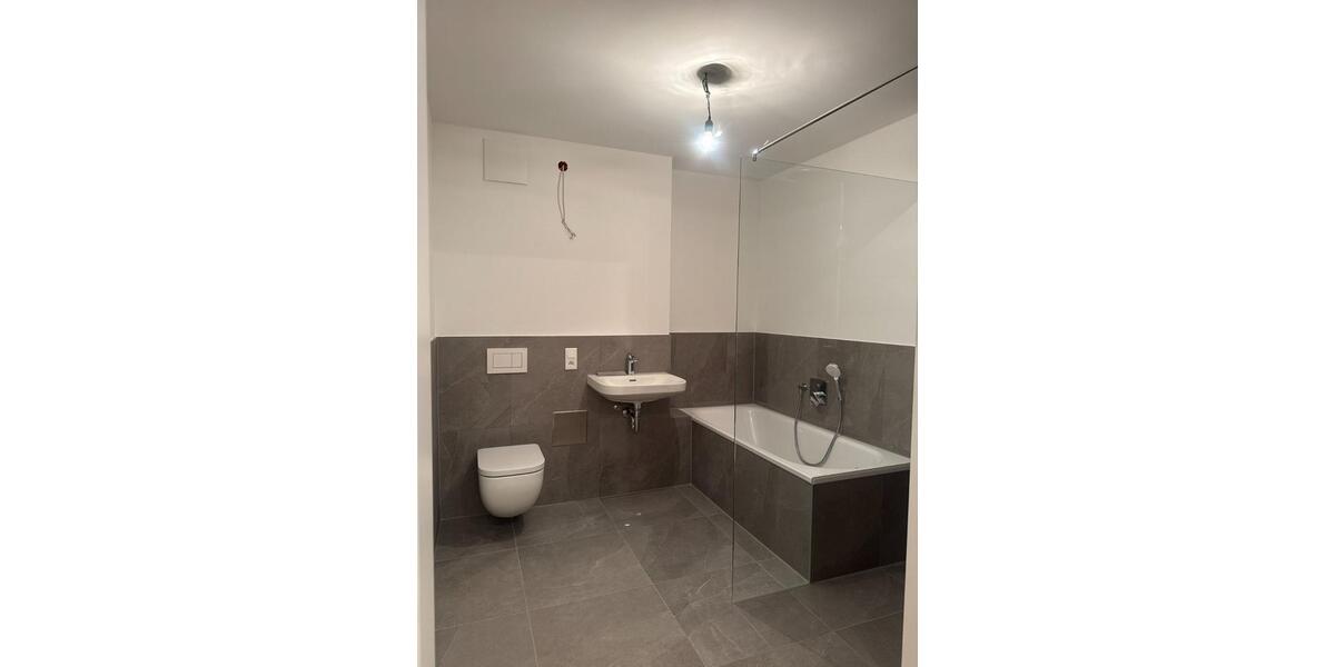 Etagenwohnung Karlsfeld - 4 Zimmer, 117 m&sup2;, 2.395&euro; | Angebot:25516860