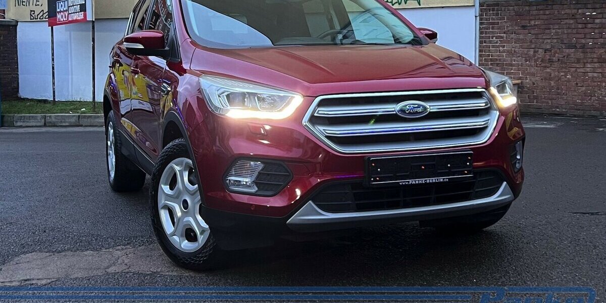 Ford Kuga Automatik*Navi*Carplay*SHZ*Tempo* 63.647 km 14.990 &euro; Berlin 13187