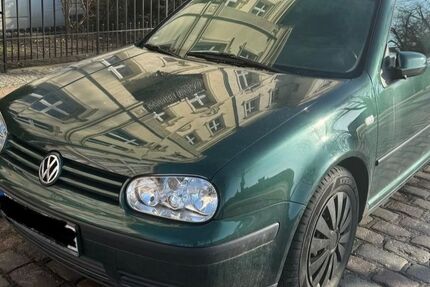 VW Golf 184.000 km 1.800 &euro; Schwerin 19055