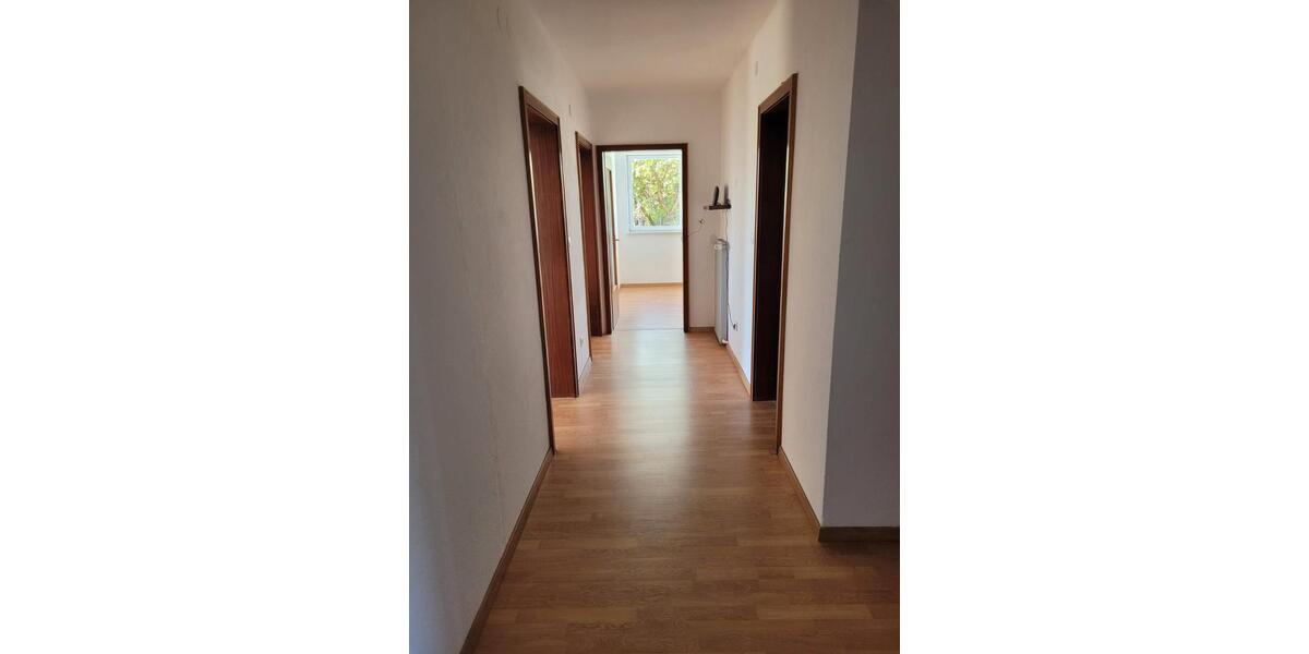 Erdgeschoßwohnung Künzing - 4 Zimmer, 85 m&sup2;, 800&euro; | Angebot:26414641