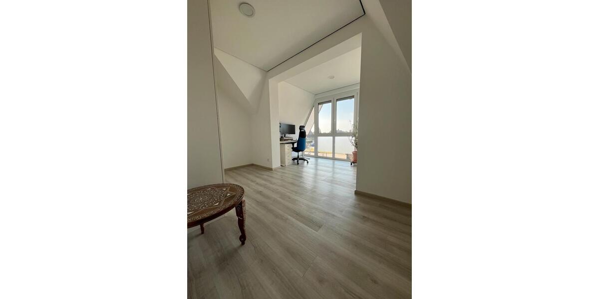 Etagenwohnung Braunschweig Wabe-Schunter-Beberbach - 5 Zimmer, 160 m&sup2;, 1.600&euro; | Angebot:25416313