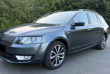 Skoda Octavia 130.000 km 9.500 &euro; Bad Salzuflen 32105