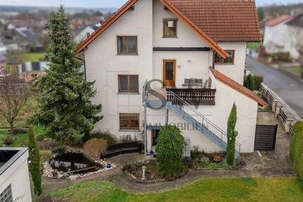 Haus Burgebrach - 9 Zimmer, 227 m&sup2;, 649.000&euro; | Angebot:24181876