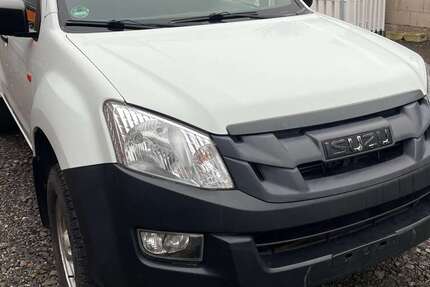 Isuzu D-Max 248.000 km 12.900 € Elsdorf 50189