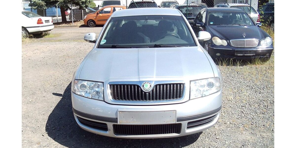 Skoda Superb 261.000 km 1.450 &euro; Erlensee 63526