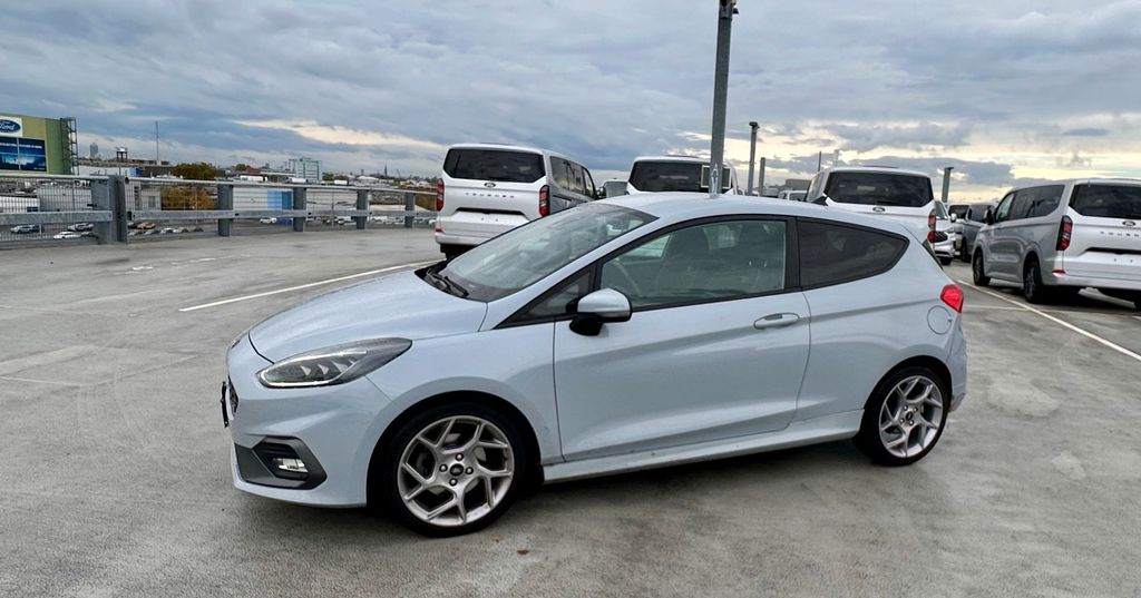 Ford Fiesta 84.000 km 14.900 &euro; Dormagen 41539