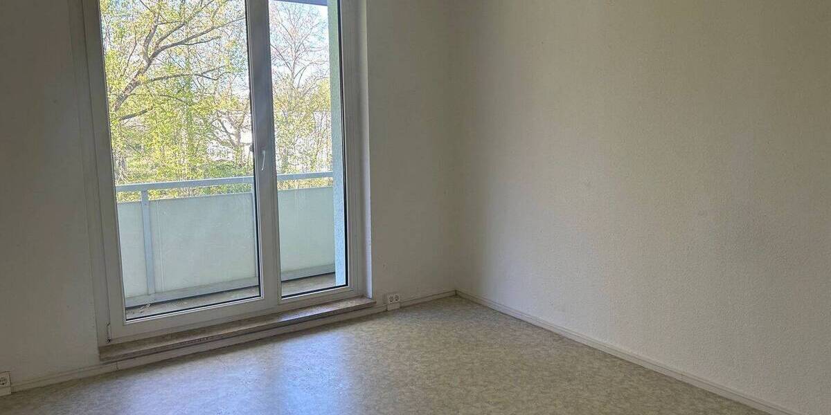 Zimmer Halle (Saale) Westliche Neustadt - 4 Zimmer, 65 m&sup2;, 362&euro; | Angebot:26289956