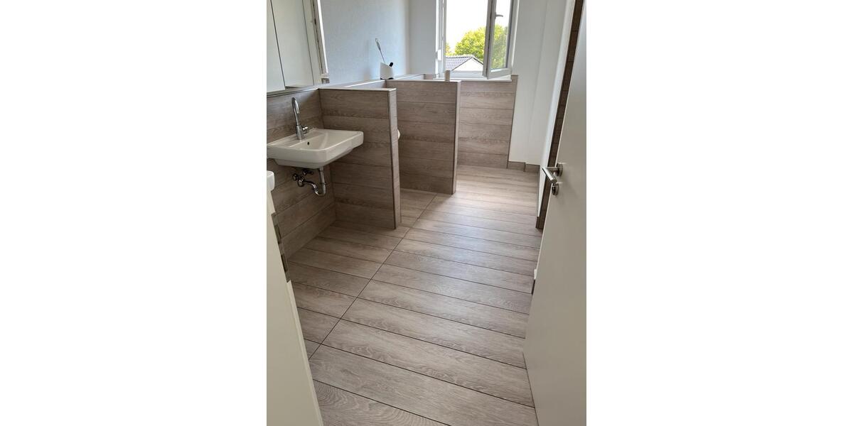 Etagenwohnung Neuental - 3 Zimmer, 109 m&sup2;, 1.100&euro; | Angebot:26224484