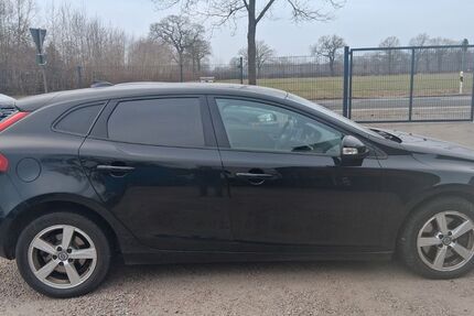 Volvo V40 138.832 km 10.800 &euro; Elmshorn 25335