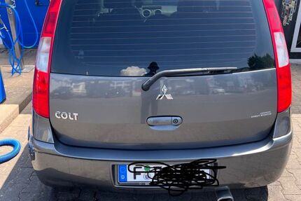 Mitsubishi Colt 142.000 km 1.200 &euro; Frankfurt Am Main 60433