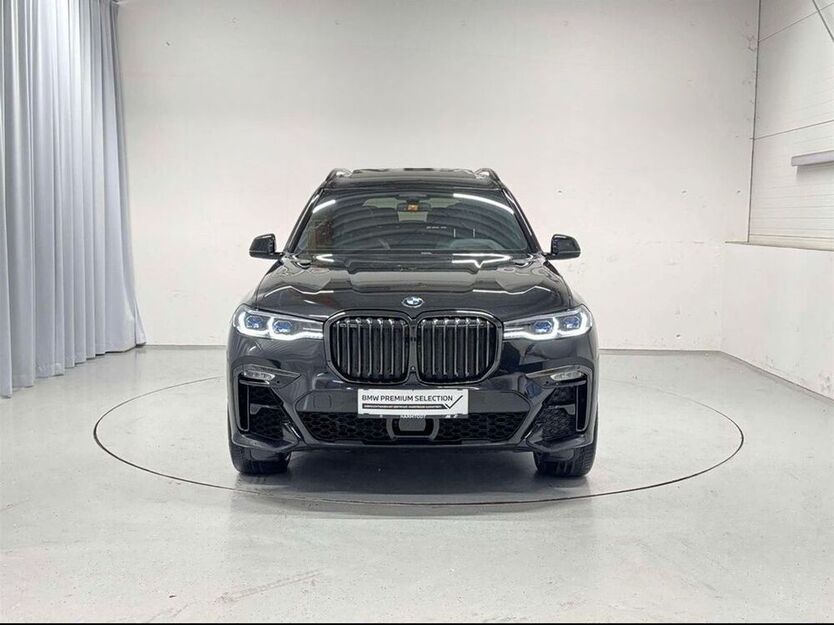 X7