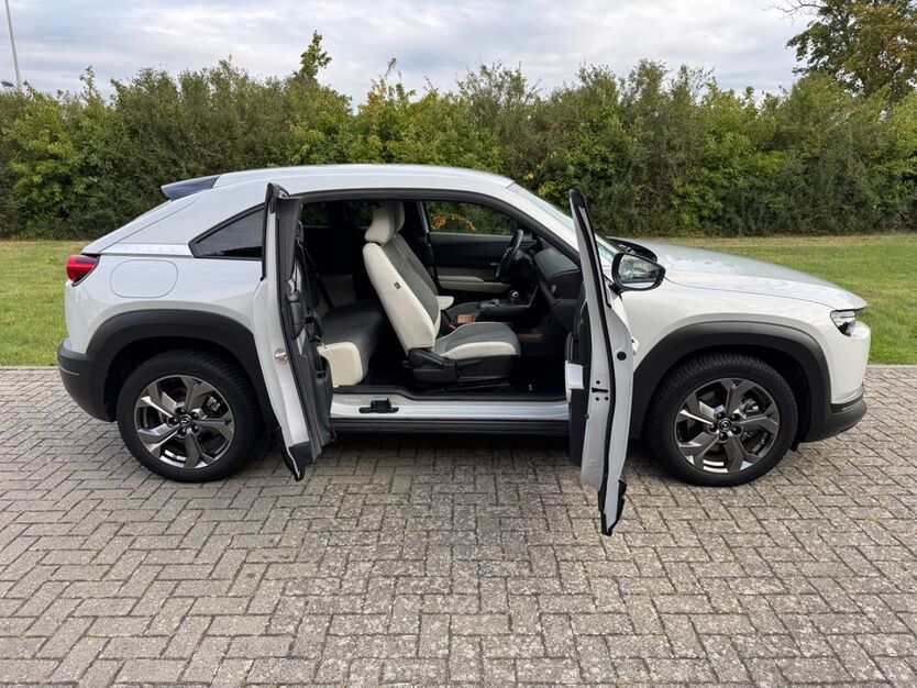 Mazda MX-30 31.750 km 12.250 € Wolfsburg 38442