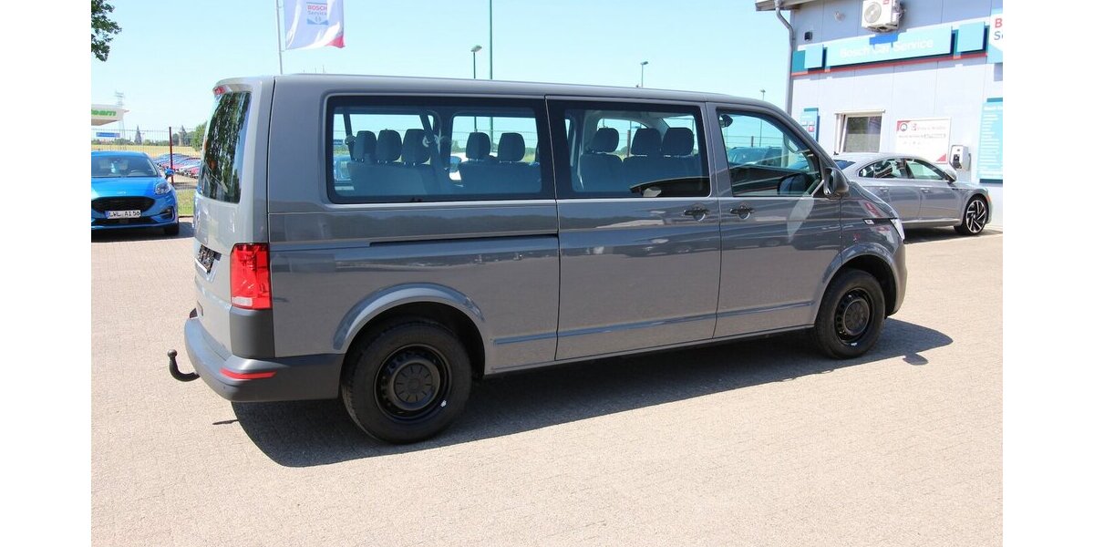VW T6.1 Transporter Kombi lang 2.0 TDI 9-SITZER+AHK 161.457 km 27.900 &euro; Hagenow 19230